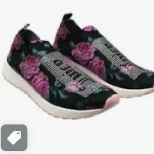 Juicy sneakers w glitz!!​